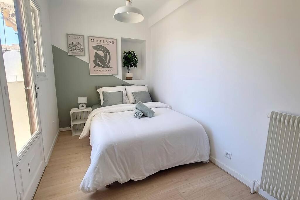 3P Central Refait A Neuf - Parking L430Cm X W275Cm Antibes Luaran gambar