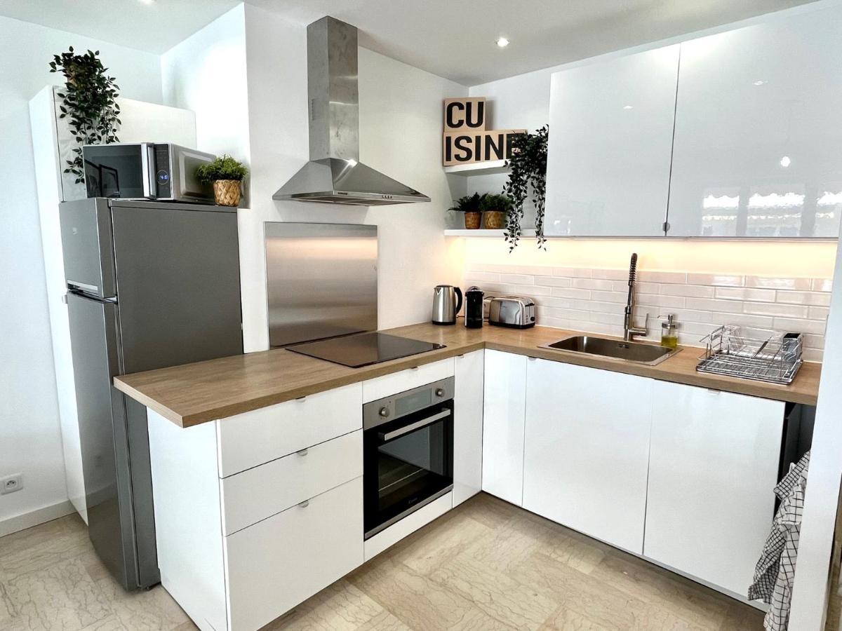 3P Central Refait A Neuf - Parking L430Cm X W275Cm Antibes Luaran gambar